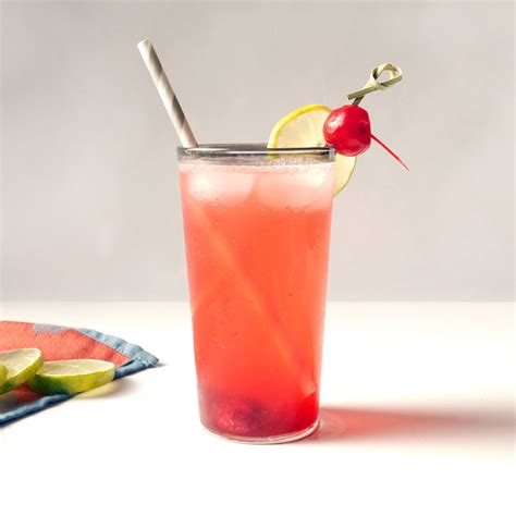 what is in a singapore sling drink